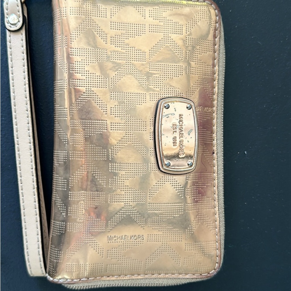 Michael Kors Rose Gold Wristlet
